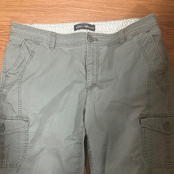 Eddie Bauer Woman’s Cargo Capri Pants with Tie Legs Size T12 Gray Casual - Picture 9 of 11